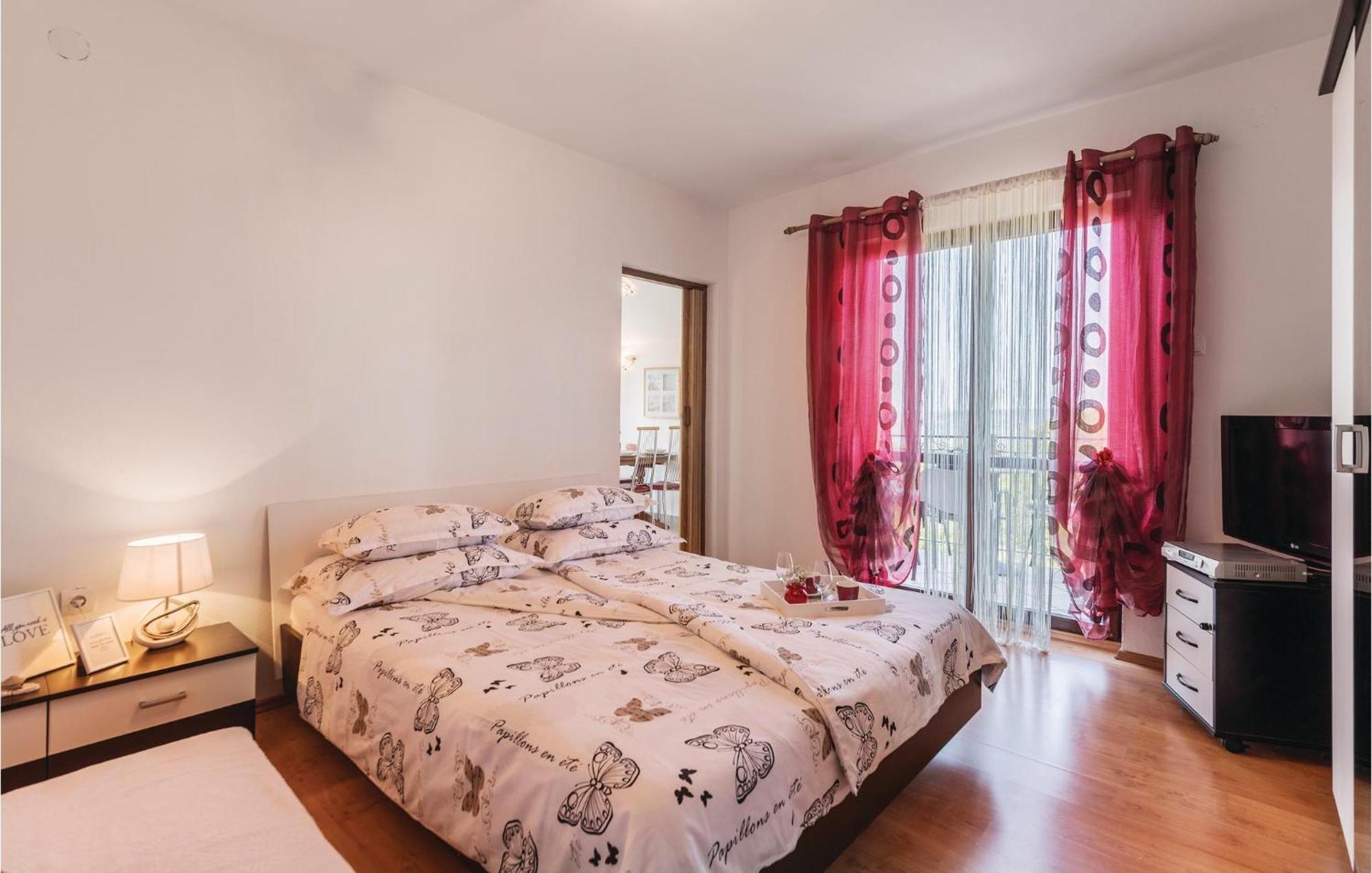 Pet Friendly Apartment In Koromacno With Wifi Zewnętrze zdjęcie