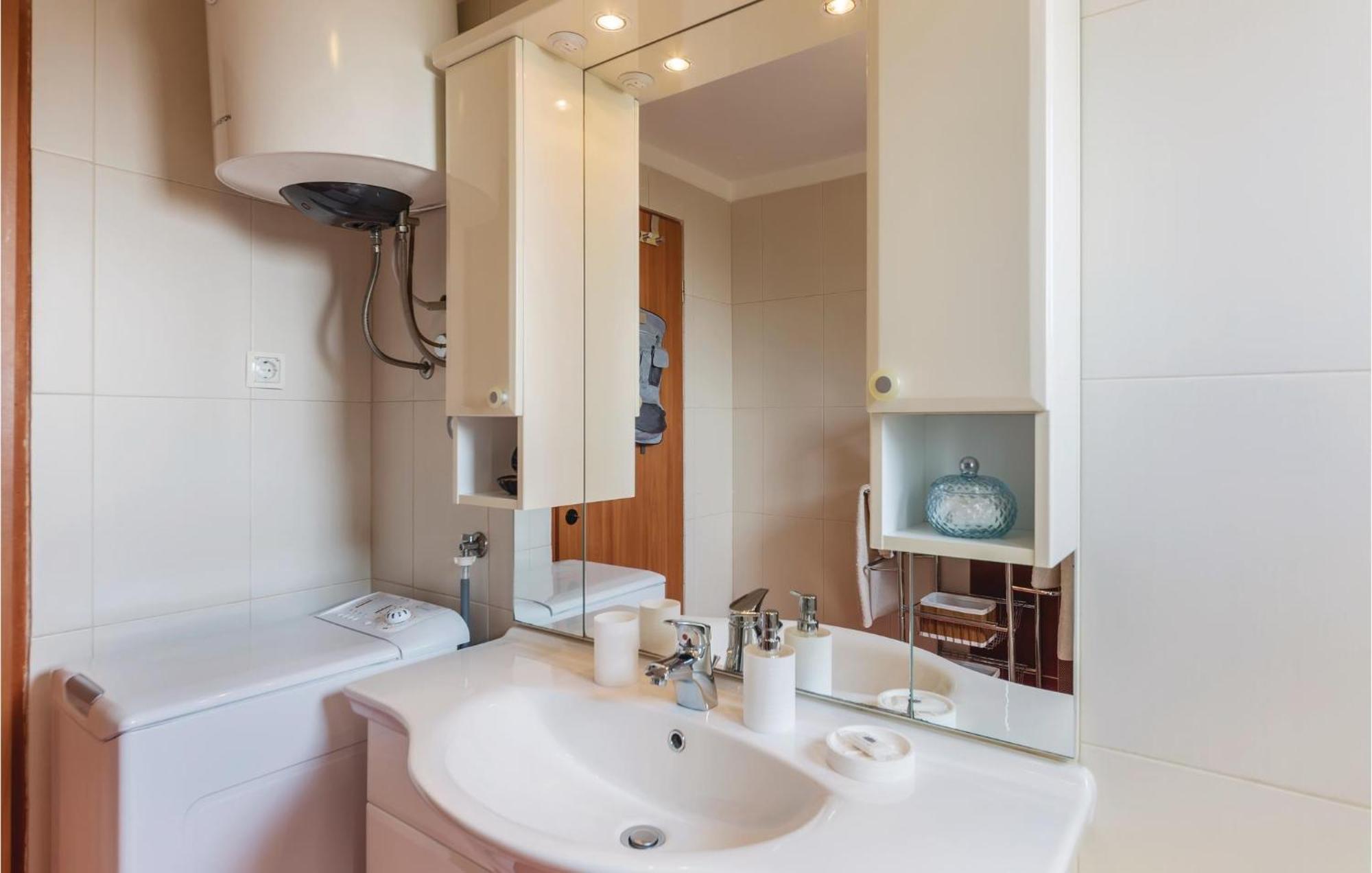 Pet Friendly Apartment In Koromacno With Wifi Zewnętrze zdjęcie